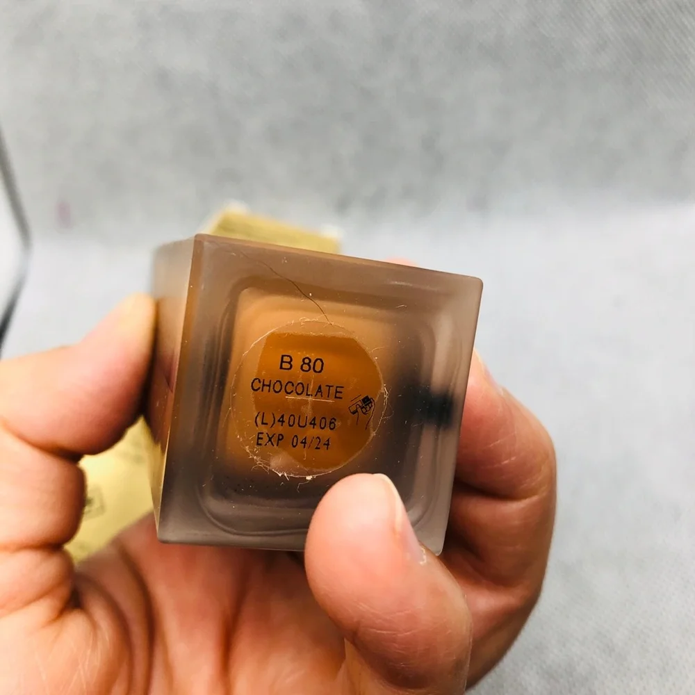 Saint Laurent All Hours Foundation B80 Chocolate - Gold & Brown Finish